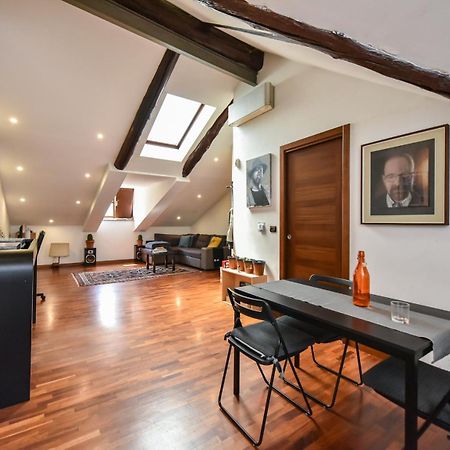 Modern Apartment Piazza Statuto Porta Susa Fs تورينو المظهر الخارجي الصورة