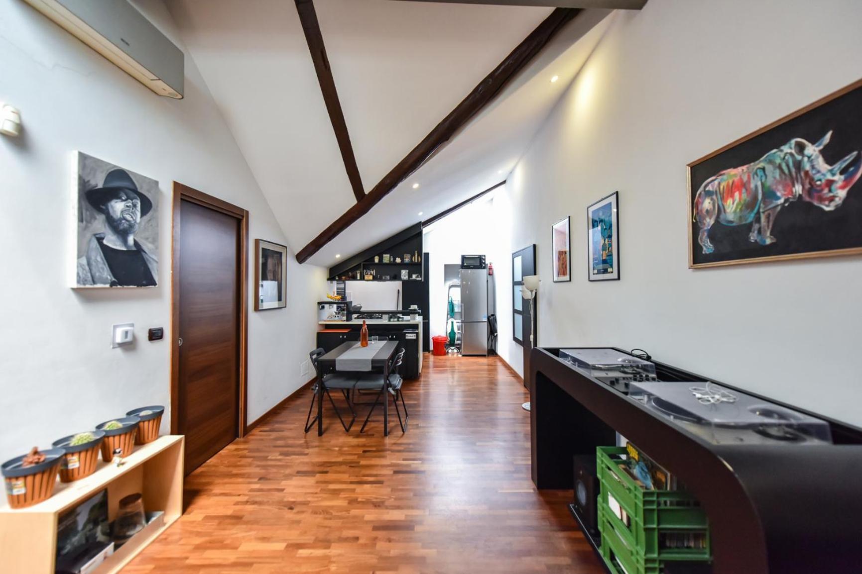 Modern Apartment Piazza Statuto Porta Susa Fs تورينو المظهر الخارجي الصورة
