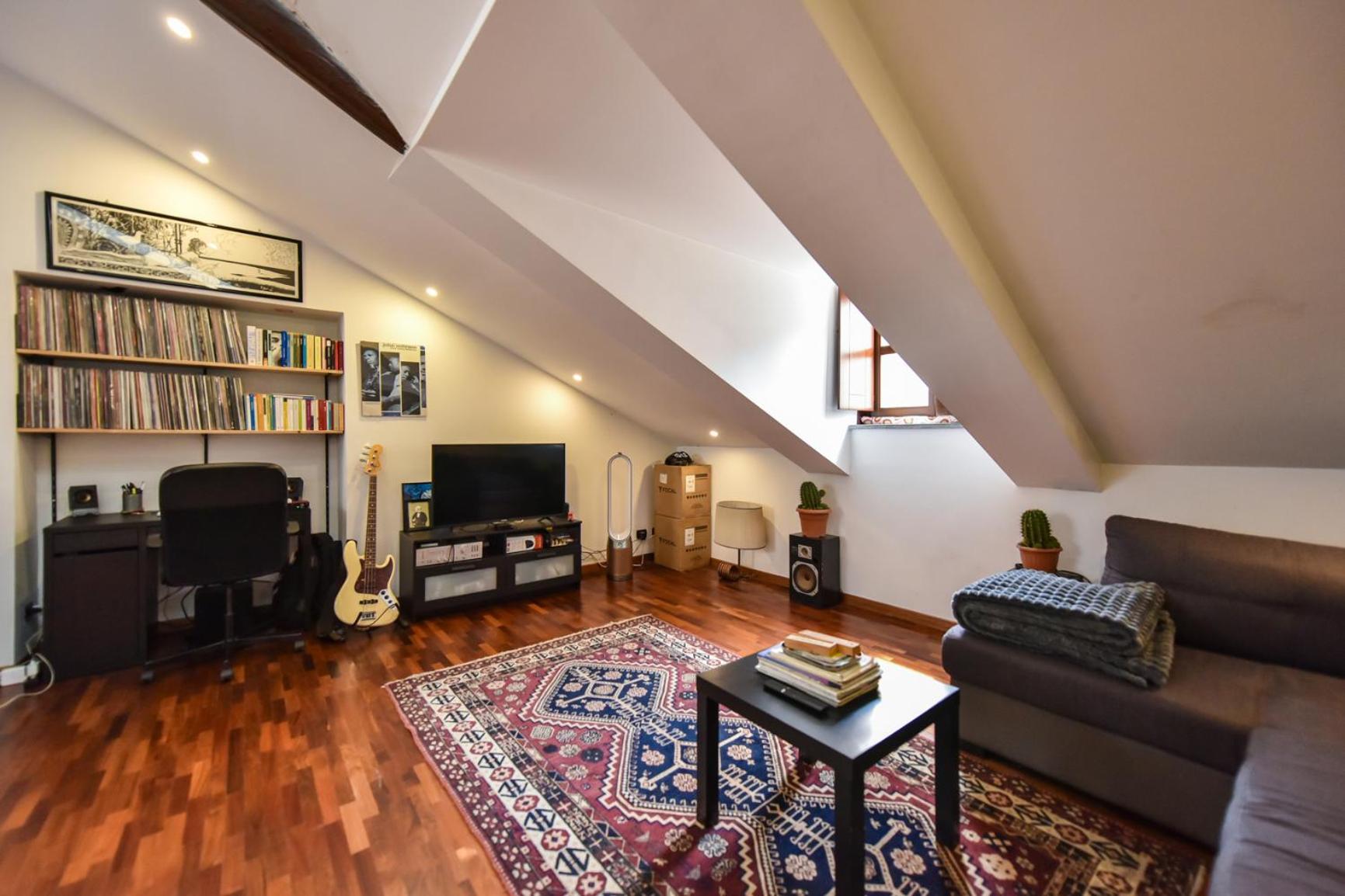 Modern Apartment Piazza Statuto Porta Susa Fs تورينو المظهر الخارجي الصورة