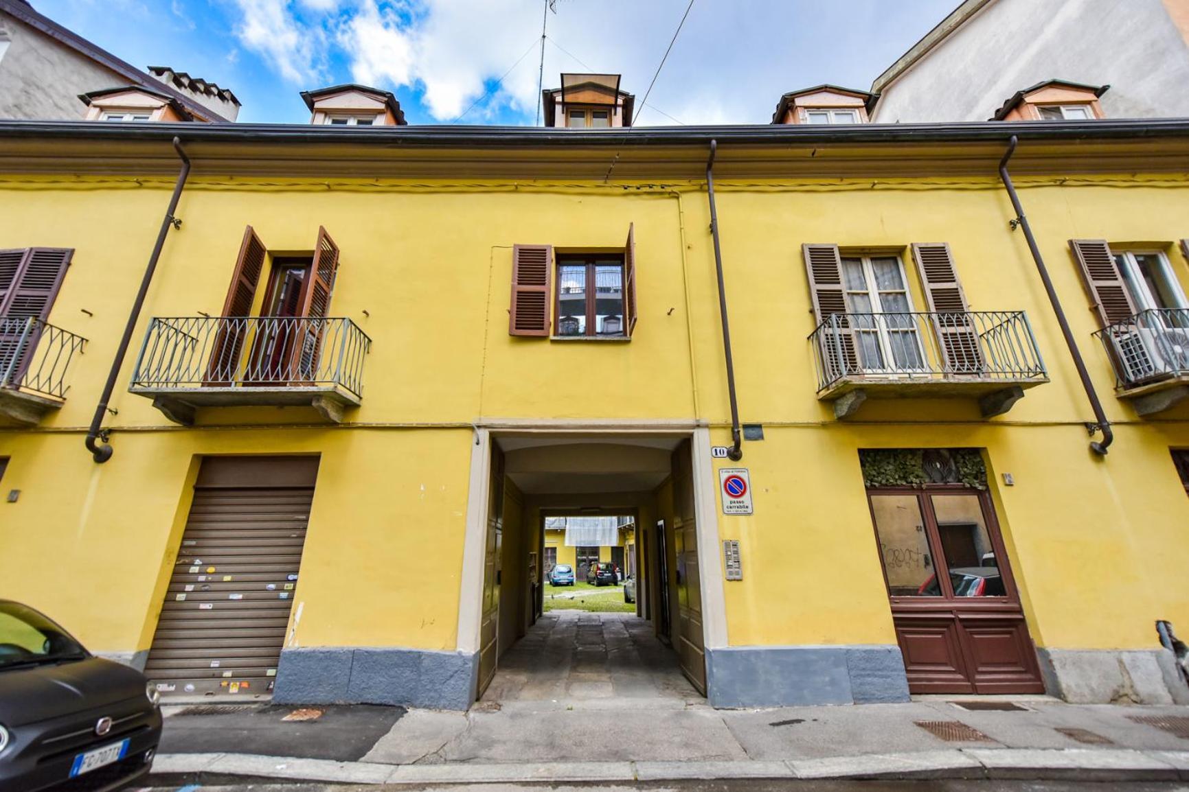 Modern Apartment Piazza Statuto Porta Susa Fs تورينو المظهر الخارجي الصورة