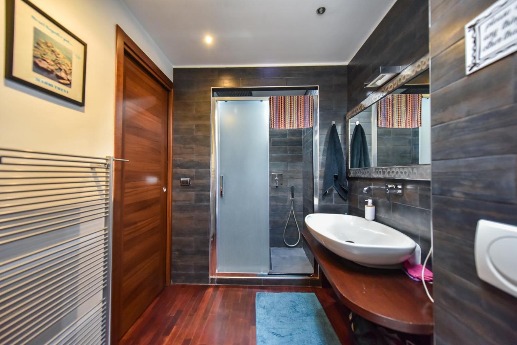 Modern Apartment Piazza Statuto Porta Susa Fs تورينو المظهر الخارجي الصورة